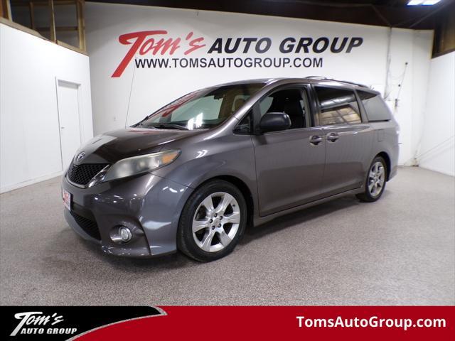 2011 toyota sienna se