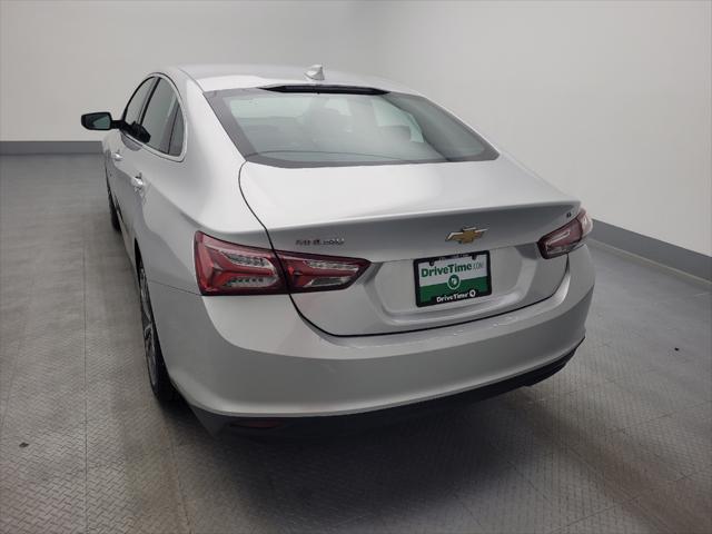 2022 chevrolet malibu fwd lt