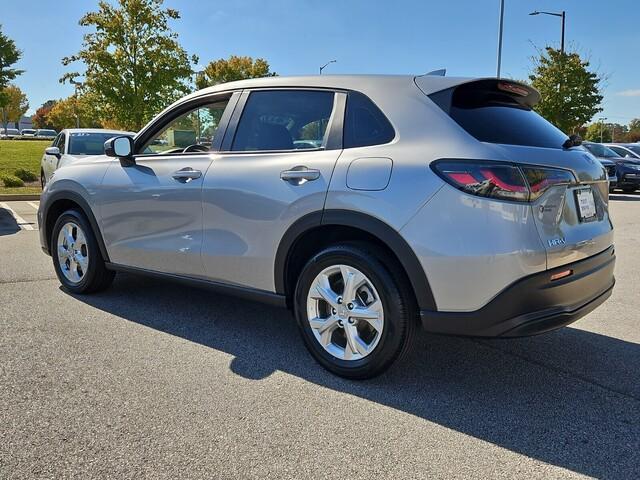 2023 honda hr-v lx