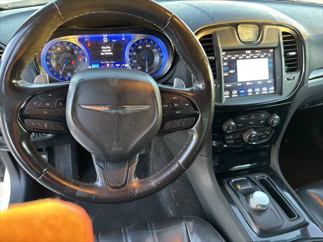 2019 chrysler 300 s