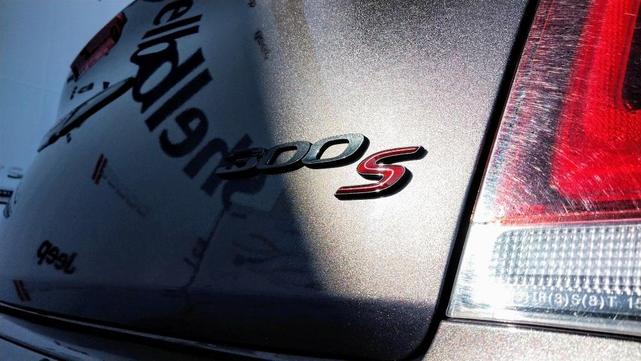 2023 chrysler 300 s