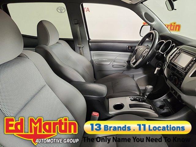 2014 toyota tacoma base