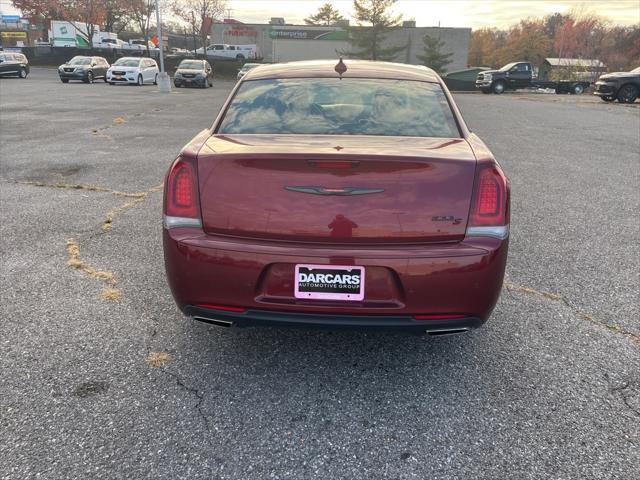 2022 chrysler 300 s