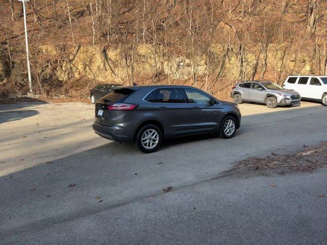 2022 ford edge sel
