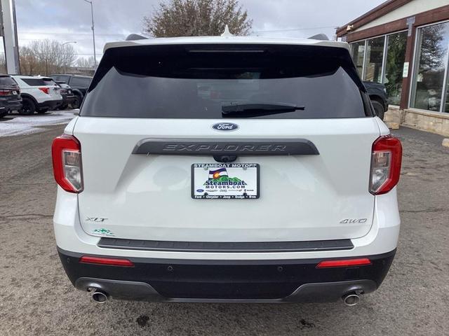 2021 ford explorer xlt