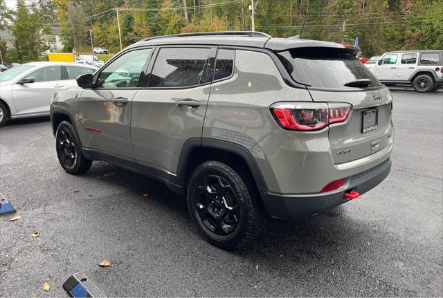 2023 jeep compass trailhawk