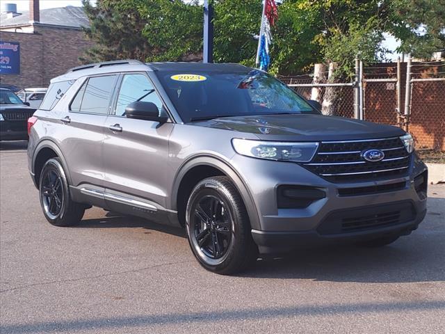 2023 ford explorer xlt