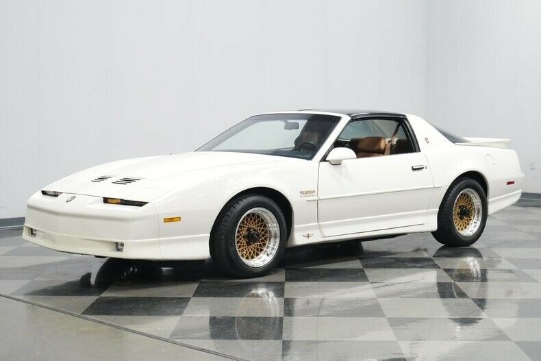 classic vintage low production turbo trans am pace car