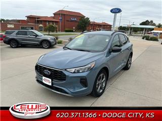 2023 Ford Escape st-line