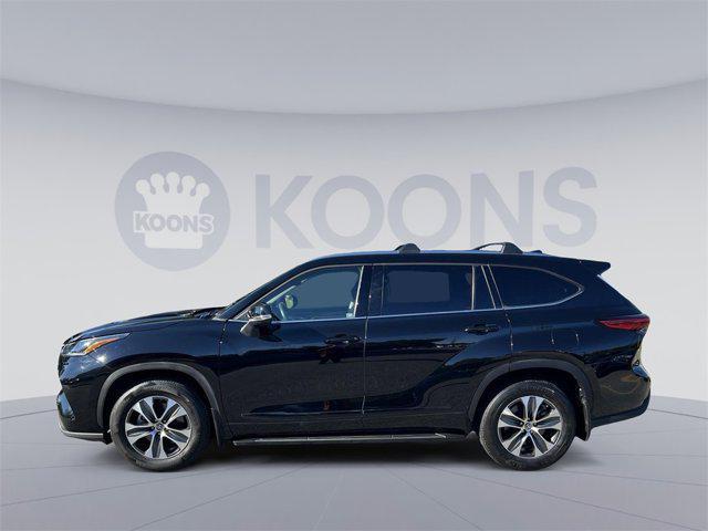 2021 toyota highlander xle