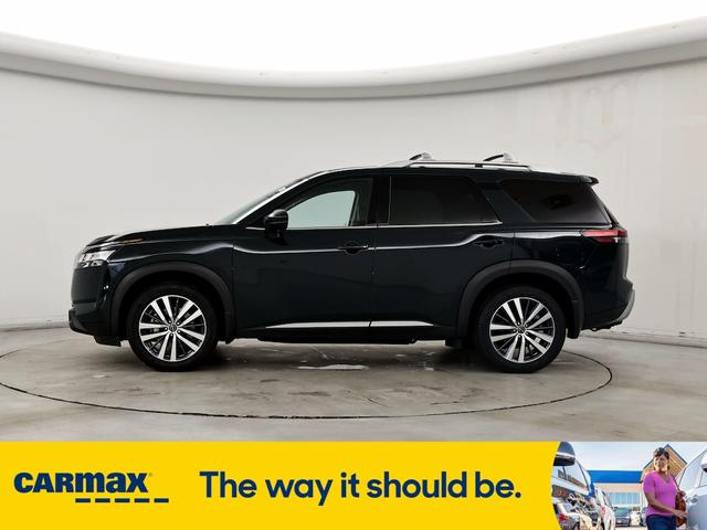 2022 nissan pathfinder platinum
