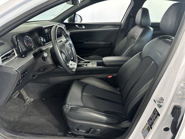 2022 kia k5 gt-line
