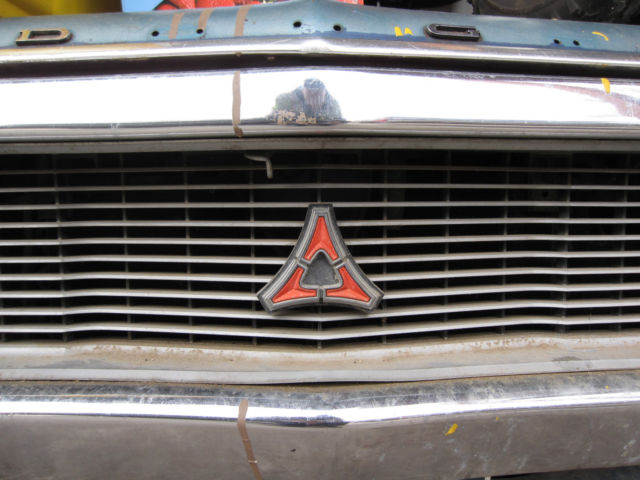 1971 dodge coronet brougham sedan 4-door 6.3l