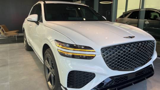 2025 Genesis GV70