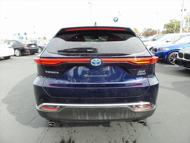 2022 toyota venza xle