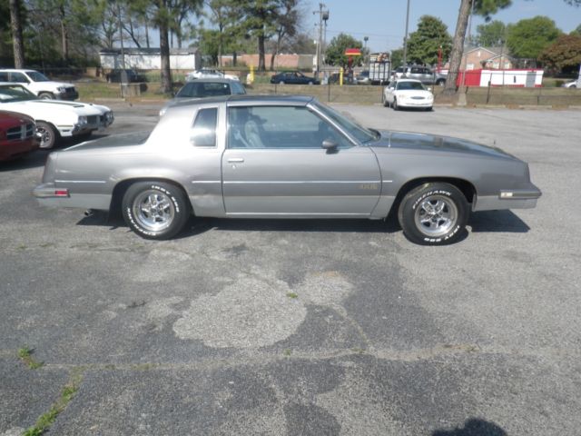 1985 oldsmobile cutlass 442, t-top,nice interior,good looking car, read below