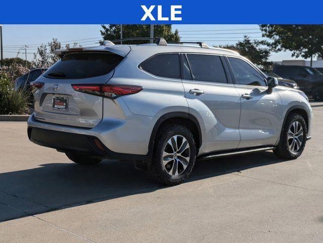 2021 toyota highlander xle
