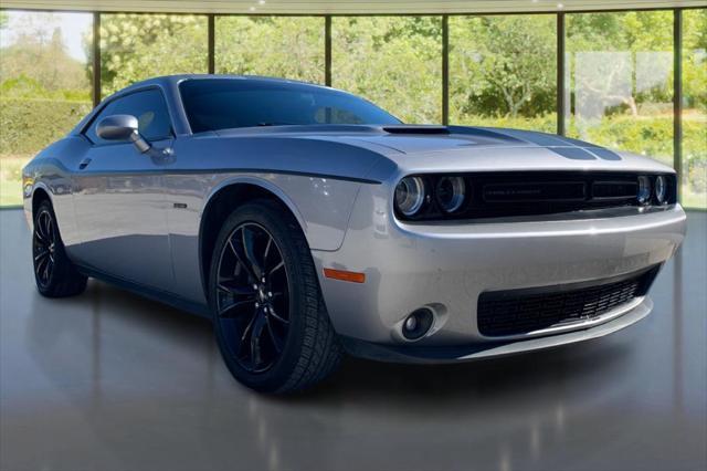 2017 dodge challenger r/t