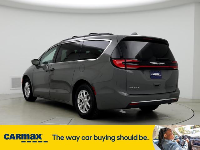 2022 chrysler pacifica touring l
