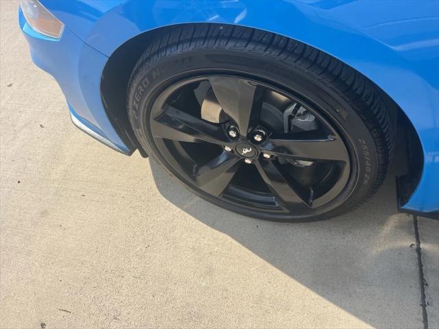 2023 ford mustang ecoboost premium