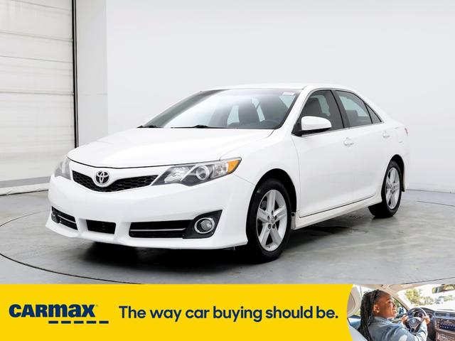 2014 toyota camry se