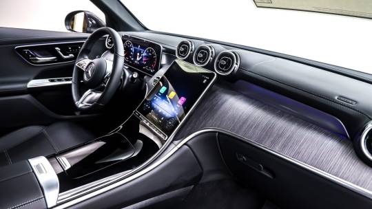 2025 Mercedes-Benz GLC