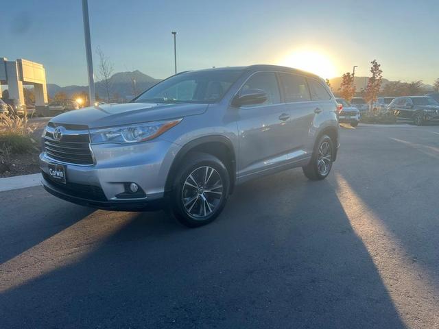 2016 toyota highlander xle
