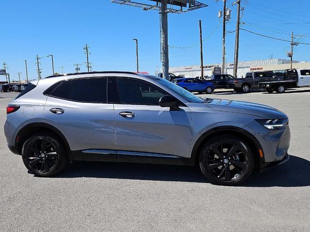 2022 buick envision essence
