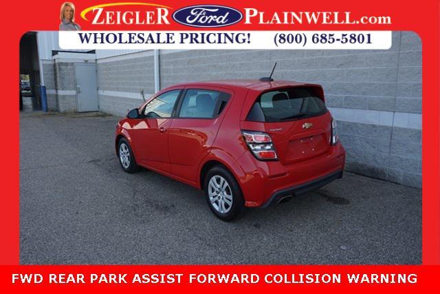 2020 chevrolet sonic fwd hatchback 1fl 5-door