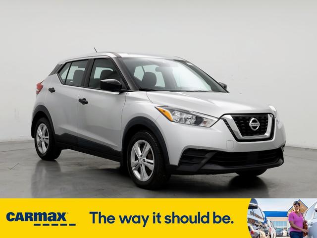 2020 nissan kicks s