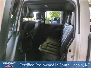 2020 Nissan Titan pro-4x