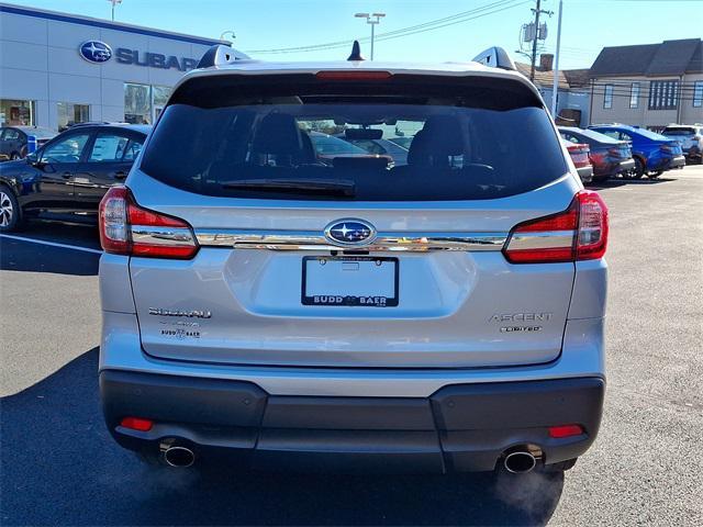 2022 subaru ascent limited 8-passenger