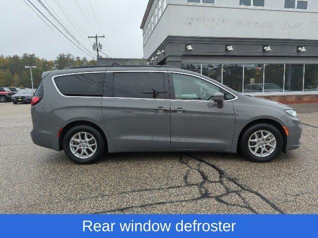 2022 chrysler pacifica touring-l
