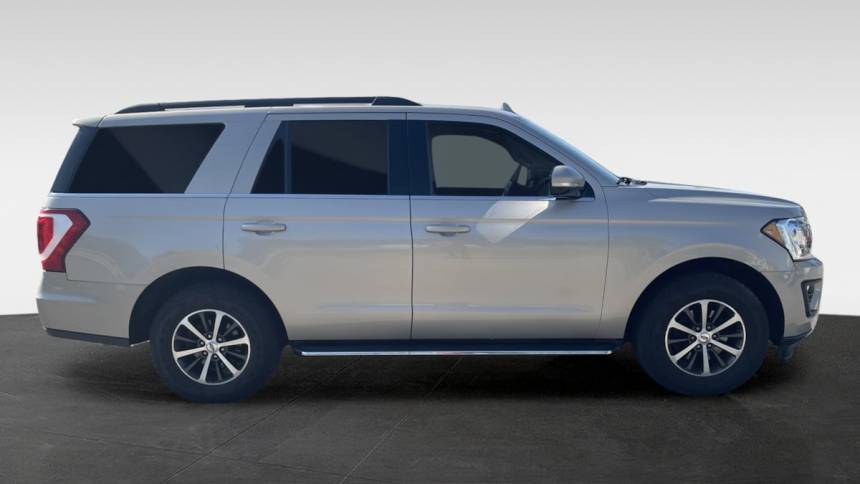 2018 ford expedition xlt