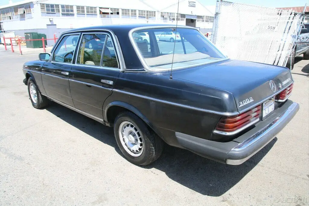 1985 mercedes-benz 300d sedan automatic 5 cylinder turbo diesel no reserve
