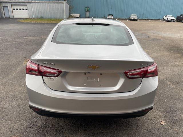 2022 chevrolet malibu fwd lt