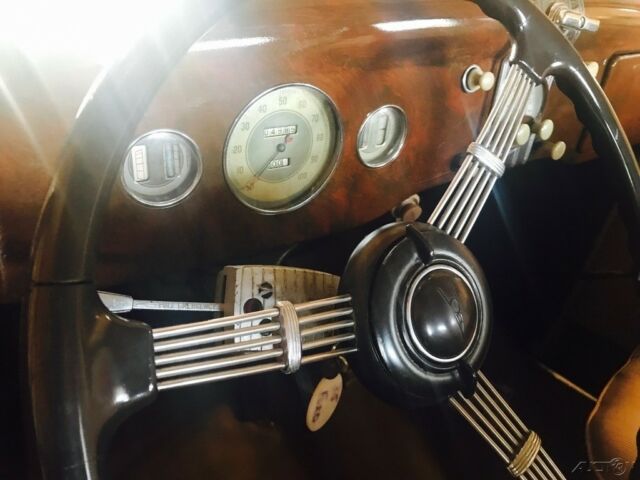 1935 ford deluxe sedan, 221ci v8, 3-spd manual, all steel, california car