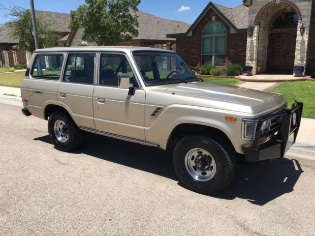 toyota landcruiser fj62