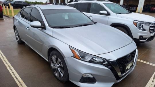 2020 Nissan Altima