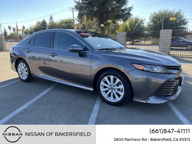 2019 toyota camry le
