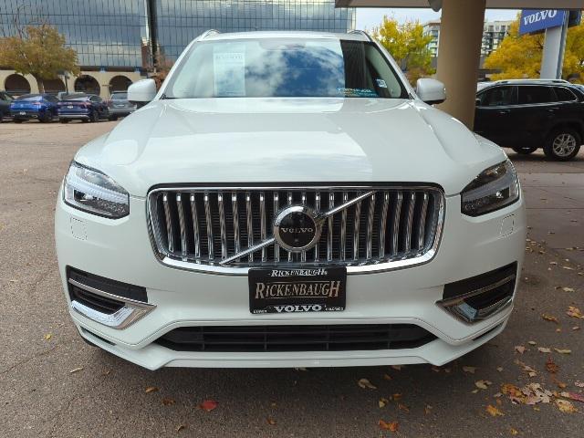 2022 volvo xc90 recharge plug-in hybrid t8 inscription expression 6 passenger