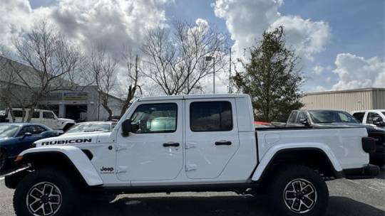 2024 Jeep Gladiator