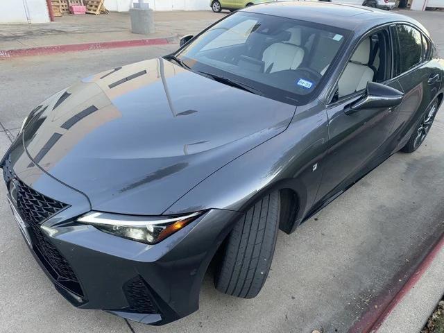 2022 lexus is 350 base
