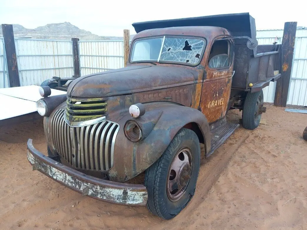 1941/42/43/44/45/46 aka art deco chevrolet dump truck high desrt survivor cranks