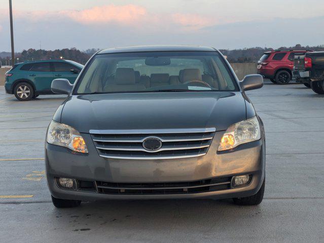 2005 toyota avalon limited