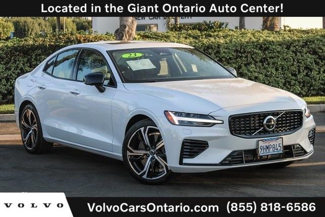 2023 volvo s60 recharge plug-in hybrid t8 plus dark theme