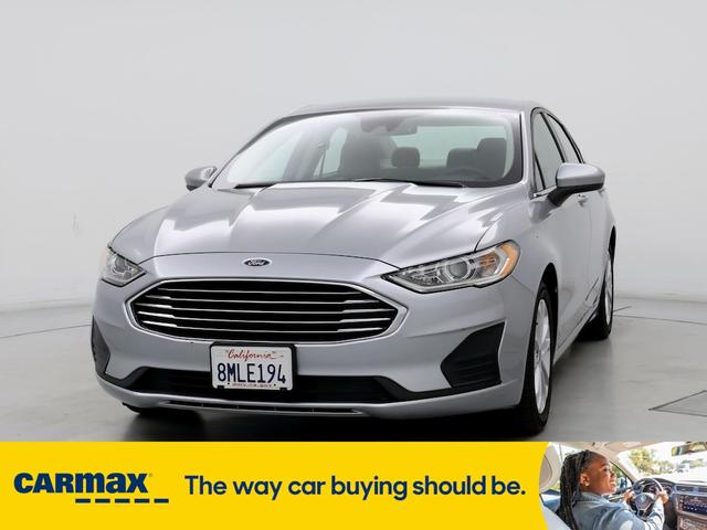 2020 ford fusion hybrid se