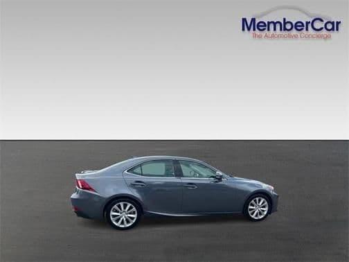 2015 lexus is 250 in co bluffs, iowa