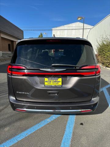 2022 chrysler pacifica touring l