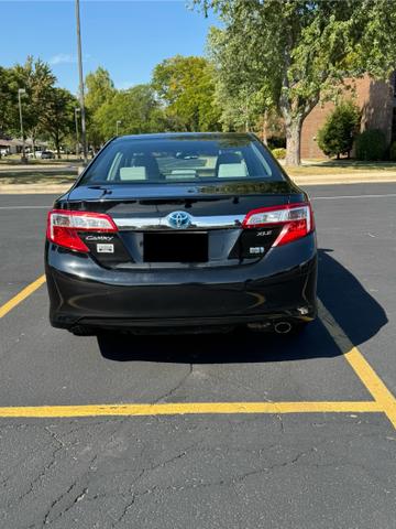 2012 toyota camry hybrid le